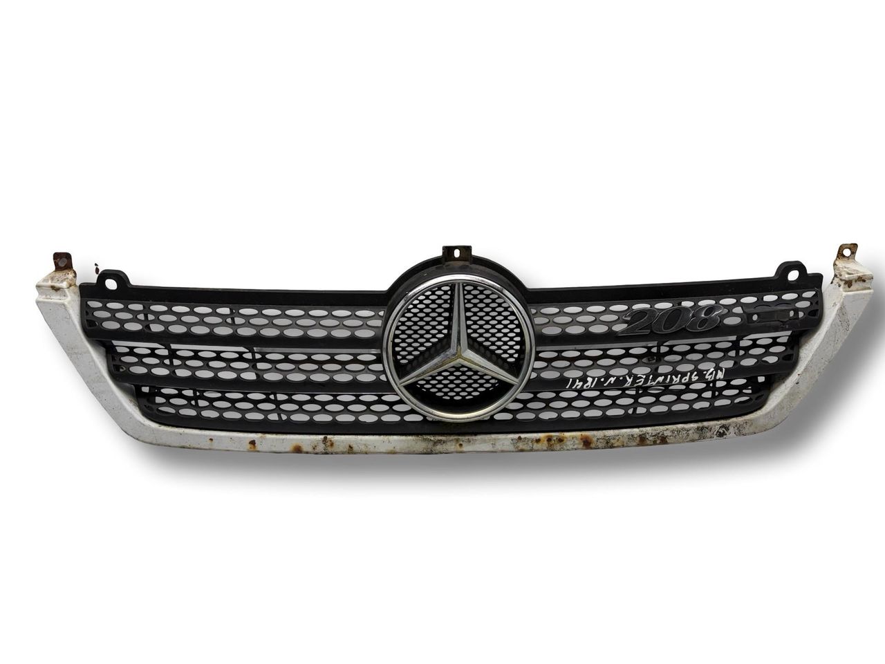 решетка радиатора Mercedes-Benz Sprinter 1 поколение (W901-905) [рестайлинг] W901 2004, 2.2 л., дизель, 5МКПП, arktikweiss / 9147, микроавтобус, задний привод, правый руль, A9018800385