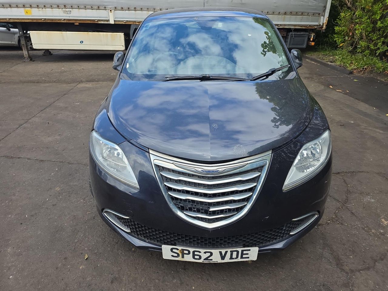 Chrysler Ypsilon 2012 - фото №1