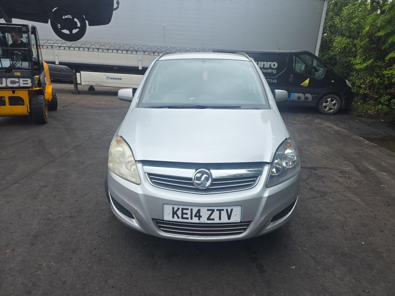 Opel Zafira 2 (B) рест. 2014 - фото №1