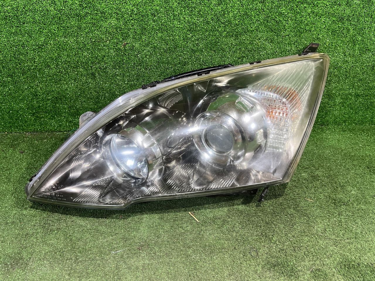 Фара галоген левая Honda CR-V 3 поколение RE6 2008, 2.2 л., cTDi, N22A2, дизель, 6МКПП, whistler silver, внедорожник 5 дв., полный привод, правый руль, 33150-SWW-E0 - фото №1
