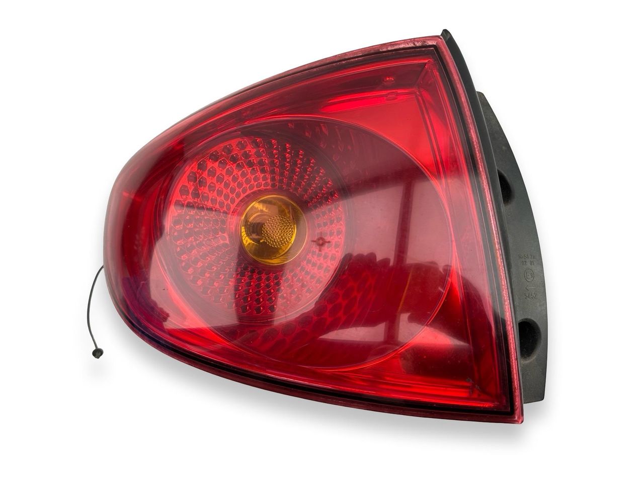 фонарь задний левый SEAT Altea 1 поколение 2007, 1.9 л., TDi PD, BXE, дизель, 5МКПП, negro magico / lc9z, минивэн, передний привод, правый руль, 5P0945095E, 5P0945111B - фото №1