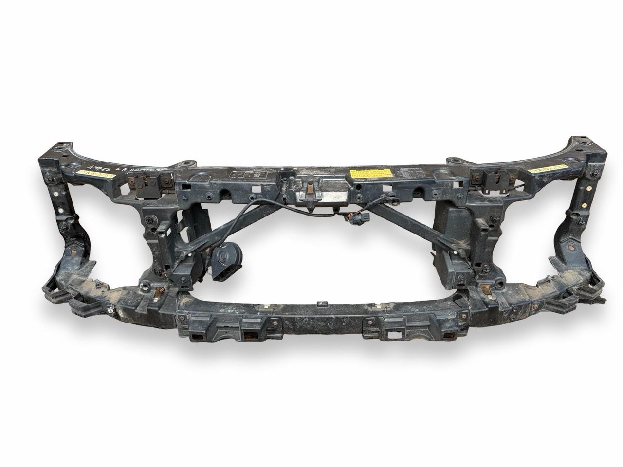 передняя панель крепления облицовки (телевизор) Land Rover Discovery 3 поколение L319 2005, 2.7 л., TD, 276DT, дизель, АКПП, russ black / lrc697, внедорожник 5 дв., полный привод, правый руль, DIN500016 - фото №1