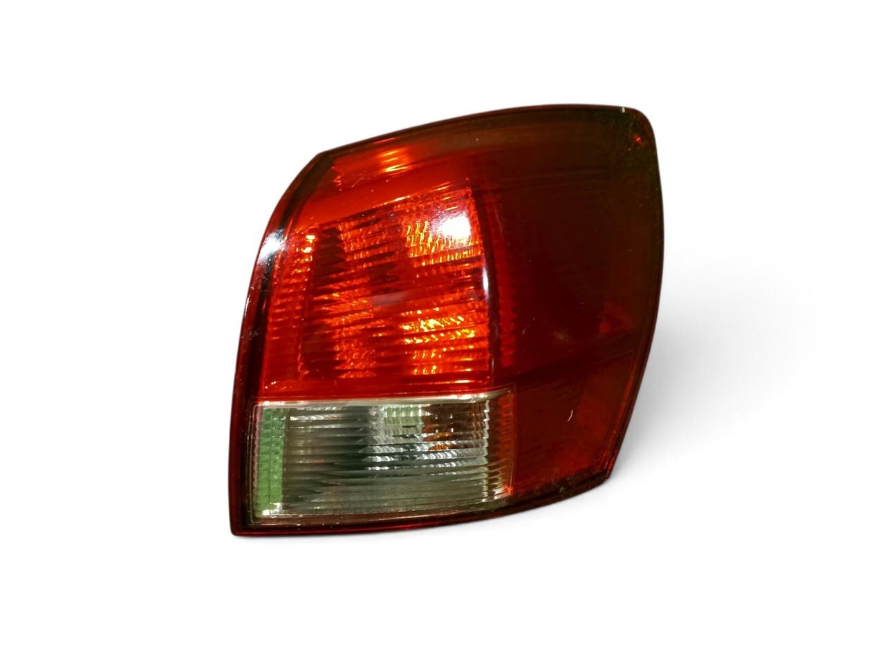фонарь задний правый Nissan Qashqai 1 поколение 2009, 1.5 л., DCi, K9K 292, дизель, 6МКПП, noir / z11, внедорожник 5 дв., передний привод, правый руль, 26550-JD000 - фото №1