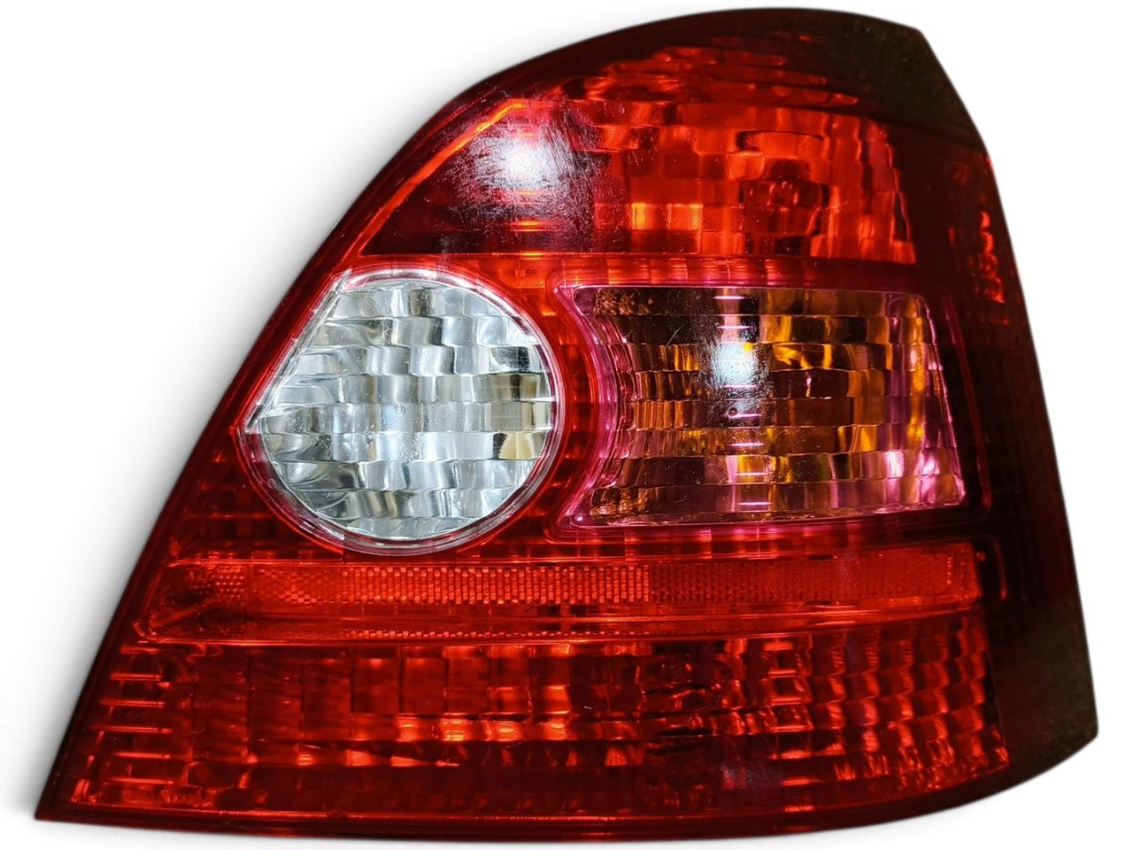 фонарь задний правый Honda Civic 7 поколение 2003, 1.7 л., cTDi, 4EE-2, дизель, 5МКПП, nighthawk black / b92p, хетчбэк 5 дв., передний привод, правый руль, 890228 - фото №1