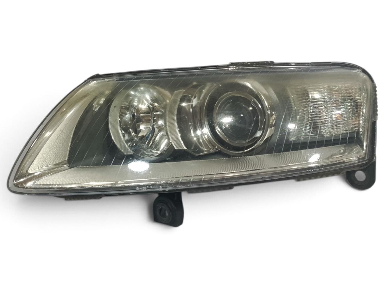 Фара ксенон левая Audi A6 4F/C6 2006, 2.7 л., TDi, BPP, дизель, вариатор, nordlichtblau / lz7r, универсал, передний привод, правый руль, 4F0941029CQ - фото №1