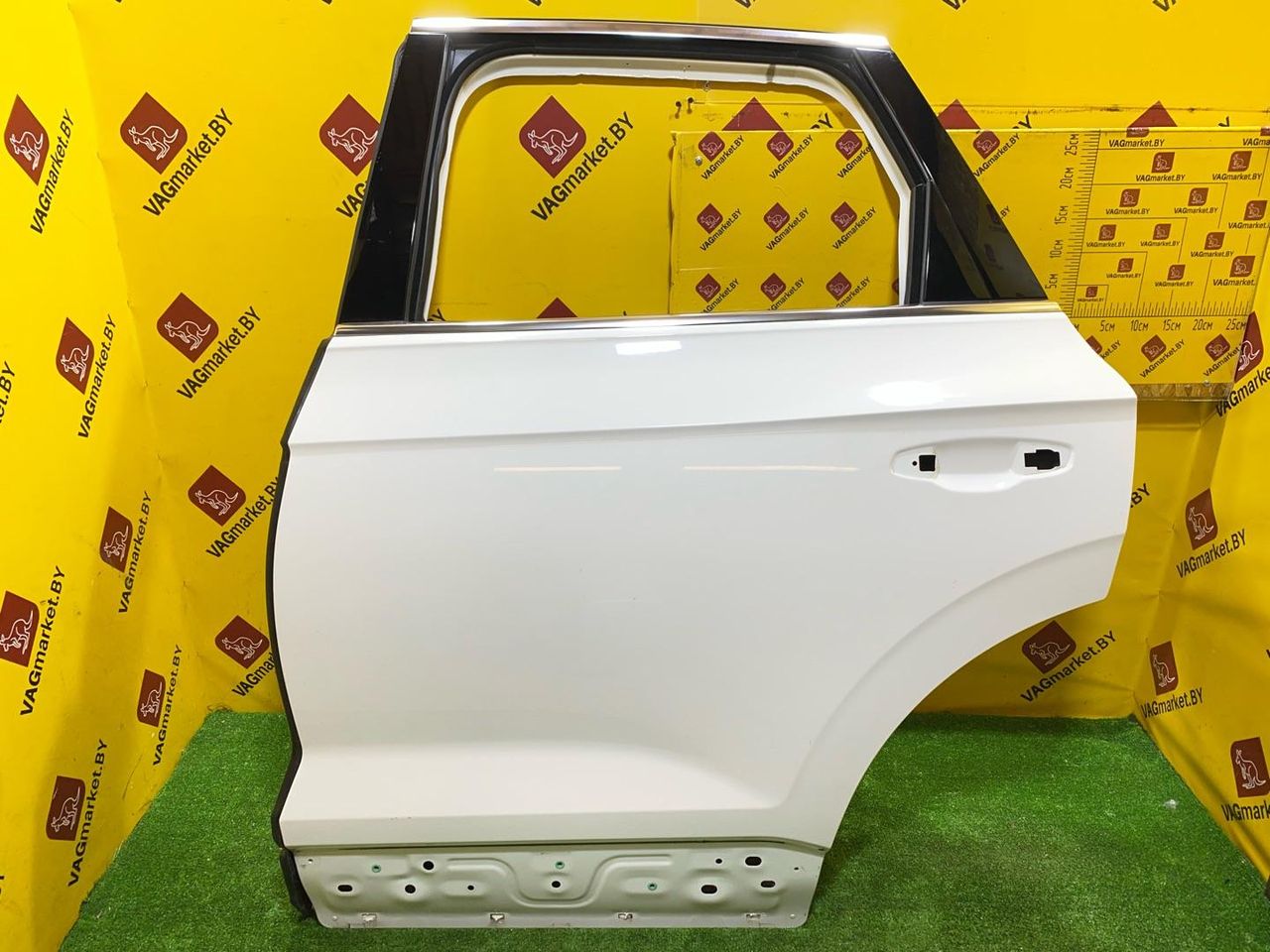 дверь задняя левая Volkswagen Touareg 3 поколение 2019, 3.0 л., дизель, 760833051B
