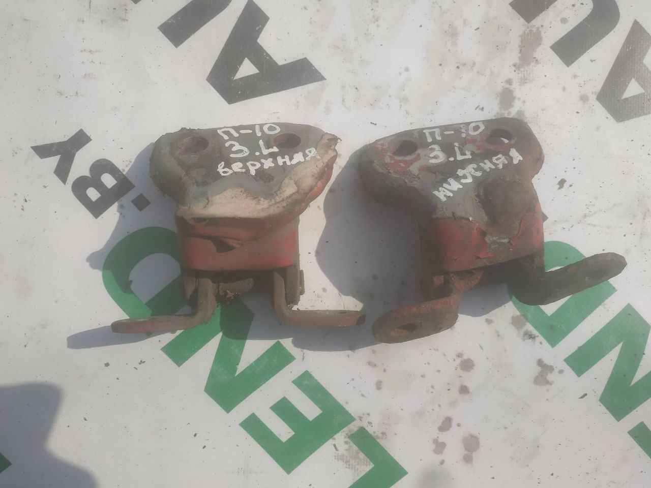 петля двери Nissan Primera P10 1995, 2.0 л., бензин, МКПП, хетчбэк 5 дв.