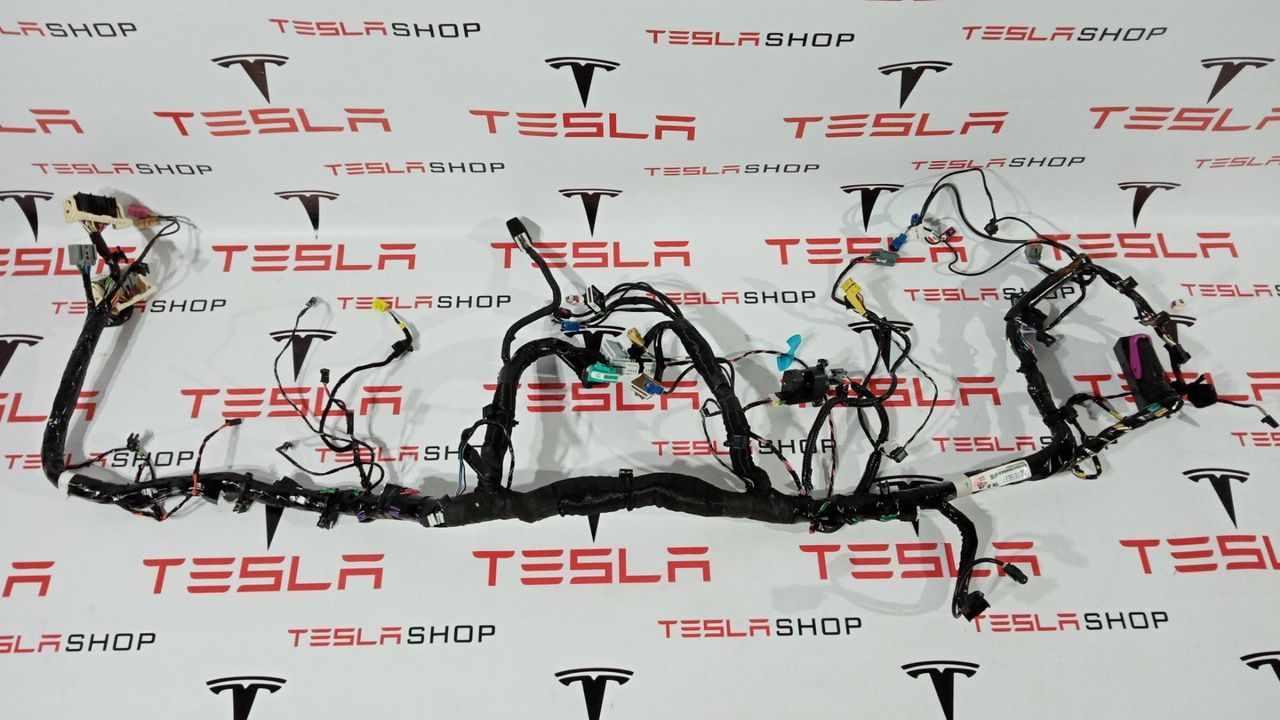 Электропроводка центральной панели Tesla Model S 1 поколение 2015, 1004422-00-G