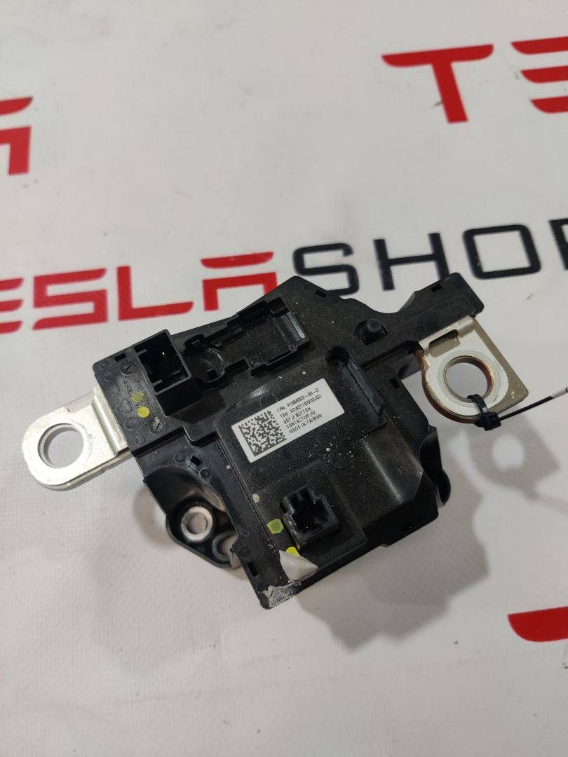 контактор высоковольтной батареи Tesla Model S 1 поколение [2-й рестайлинг] 2021, 1111111-10-F, 1556003-00-D