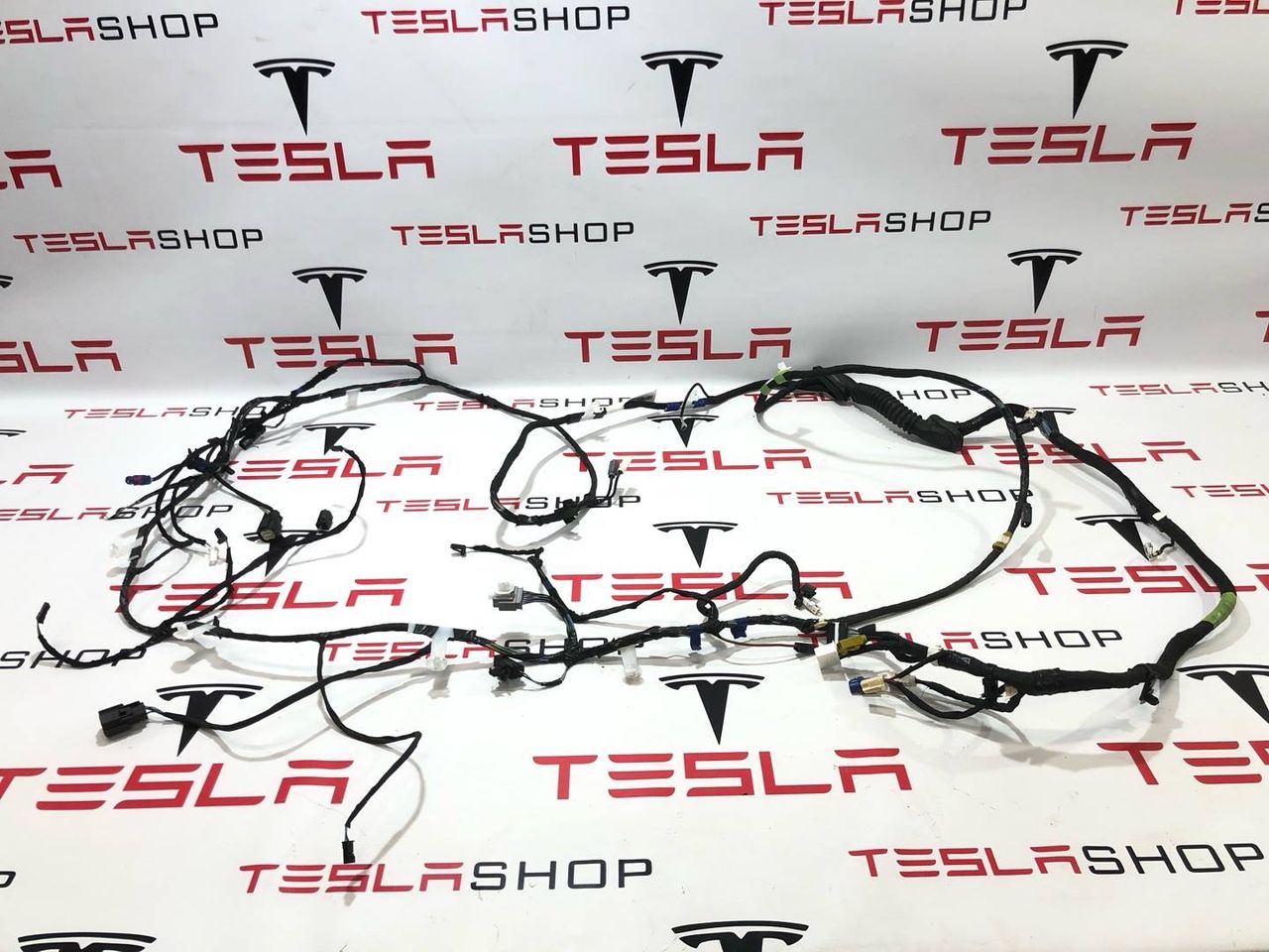 Проводка крышки багажника Tesla Model X 1 поколение 2018, 1032443-81-G, 1032443-71-G