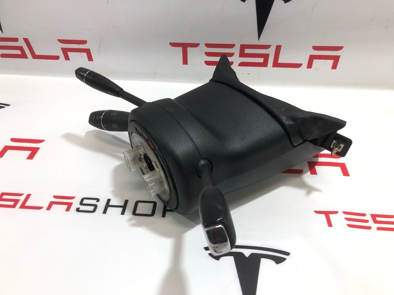переключатель подрулевой (стрекоза) Tesla Model S 1 поколение 2013, 1008471-00-A, 1008303-00-D - фото №1