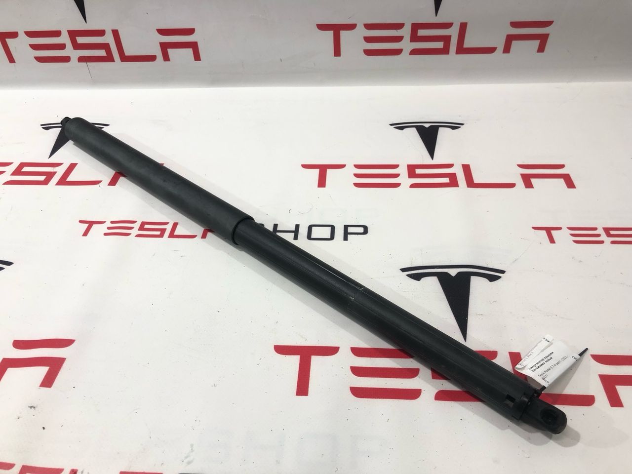 амортизатор крышки багажника (3-5 двери) Tesla Model S 1 поколение [2-й рестайлинг] (2021 - 2026), 6006611-00-C