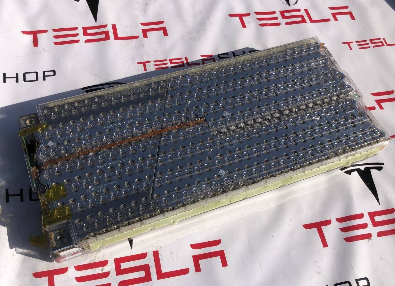 Модуль батареи высоковольтной Tesla Model S 1 поколение [рестайлинг] 2016, 1028578-01-C, 1020955-90-A