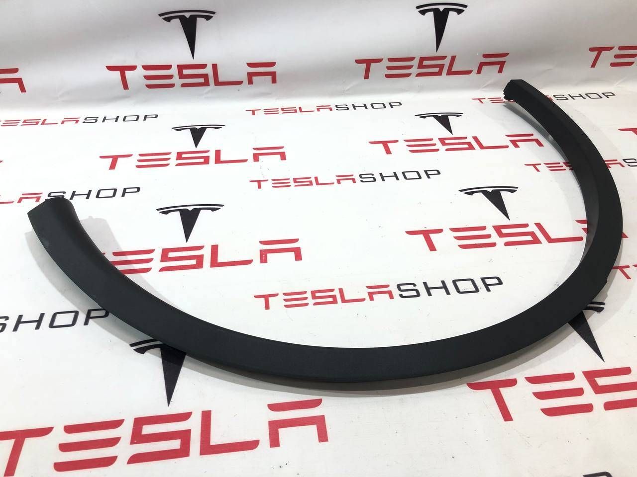 накладка колесной арки Tesla Model Y 1 поколение 2022, 1494187-00-B, 1494463-00-C