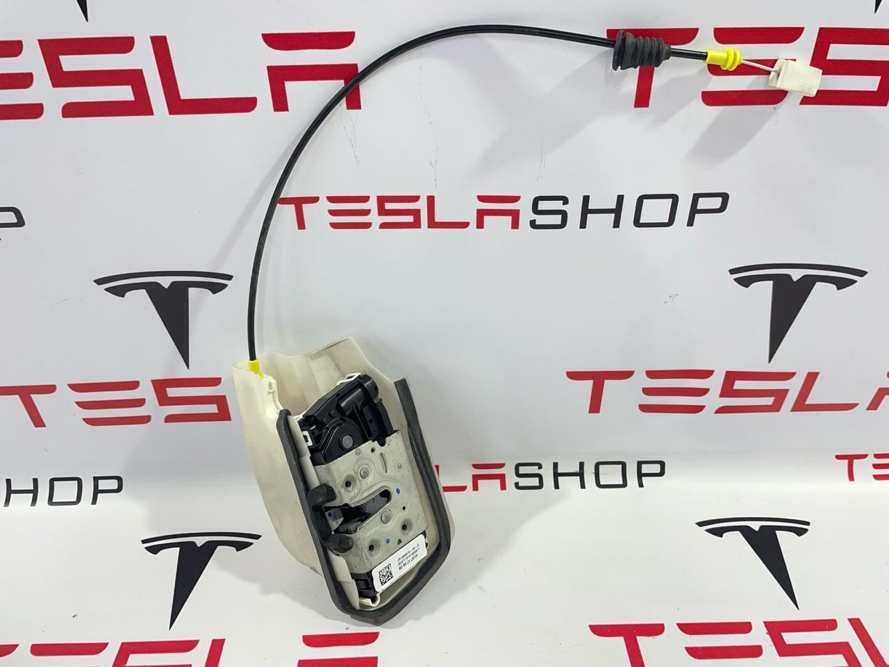 замок двери задней левой Tesla Model 3 1 поколение 2019, 1500674-00-A, 1068970-00-L