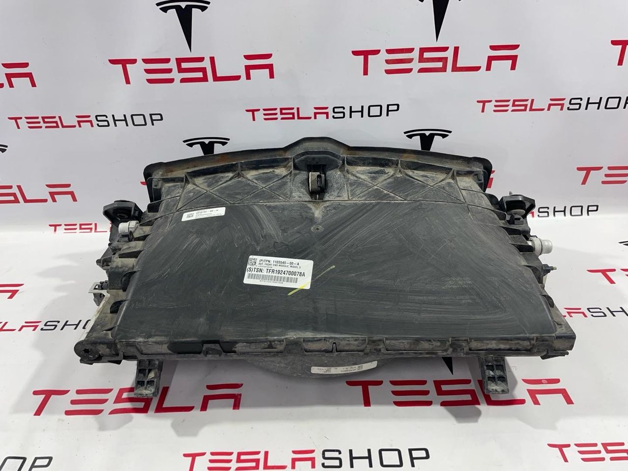 кассета радиаторов Tesla Model 3 1 поколение 2019, 1076732-00-H, 1077081-00-D, 1103545-00-B, 1103545-00-A, 1076733-00-E - фото №1