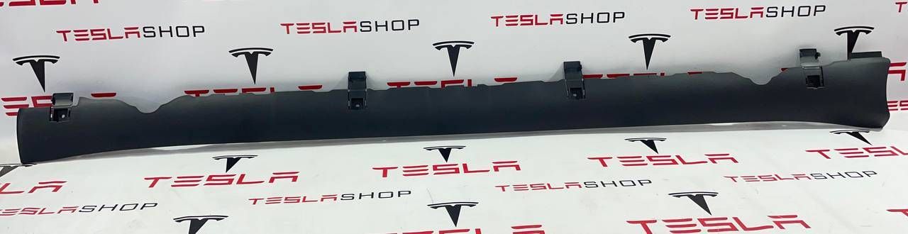 Накладка порога рокерной панели Tesla Model 3 1 поколение 2021, 1089829-00-D, 1089831-00-D