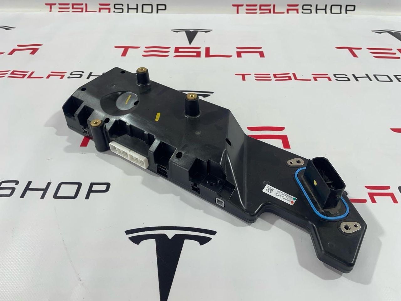 Контроллер основной батареи (BMS) Tesla Model 3 1 поколение 2019, 1106394-12-H - фото №1