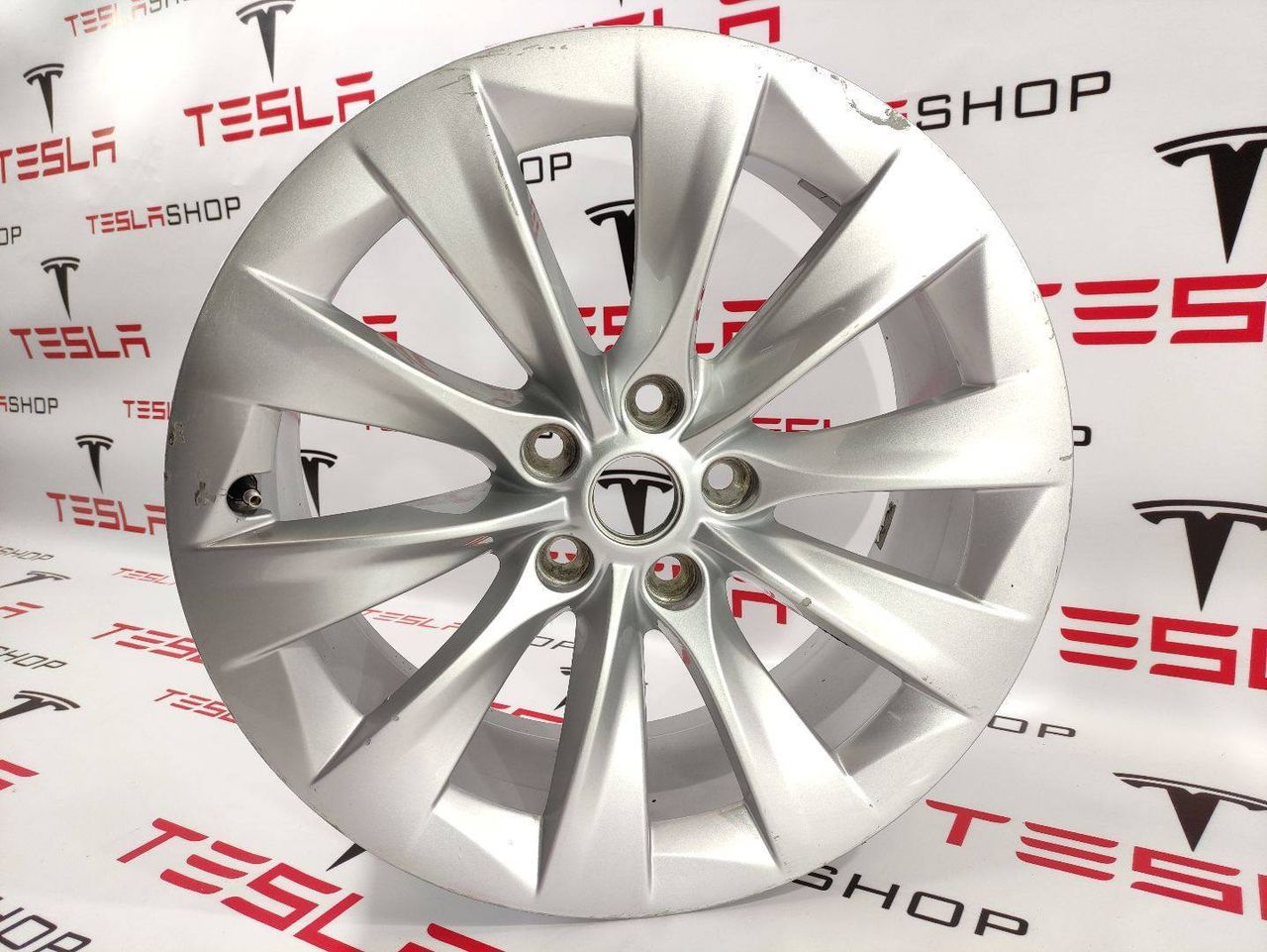 диск литой Tesla Model X 1 поколение 2019