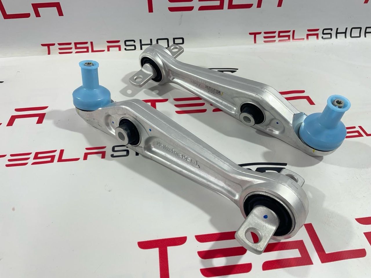 рычаг передний Tesla Model 3 1 поколение 2021, электро, 1044341-00-D, 1344341-00-B - фото №1
