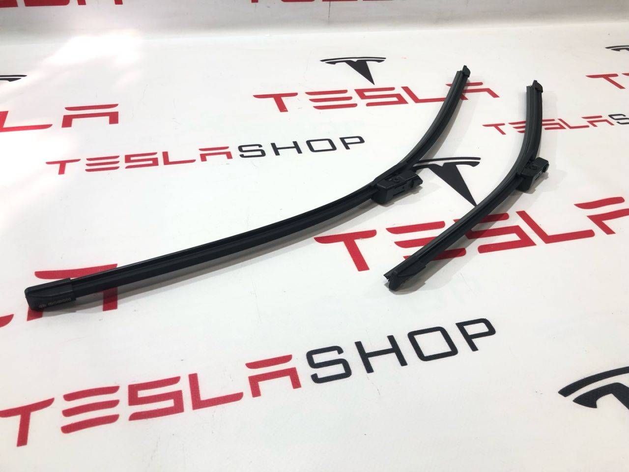 щетки стеклоочистителя Tesla Model 3 1 поколение 2021, 1076731-00-B, 1076730-00-C - фото №1
