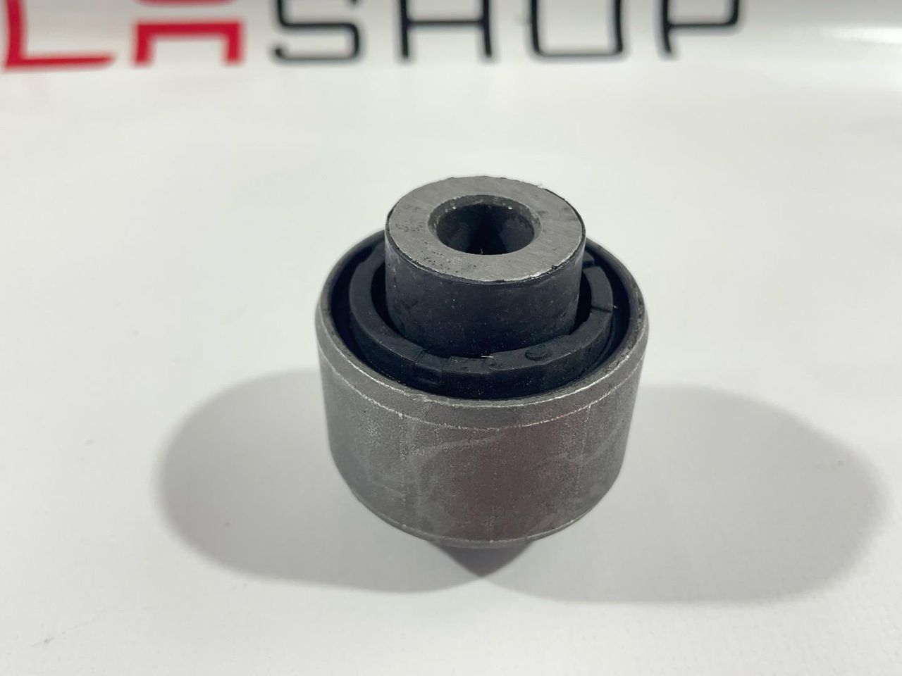 сайлентблок Tesla Model 3 1 поколение 2020, 1044411-00-F, 104441600F, 1188411-00-F, 1188416-00-F - фото №1