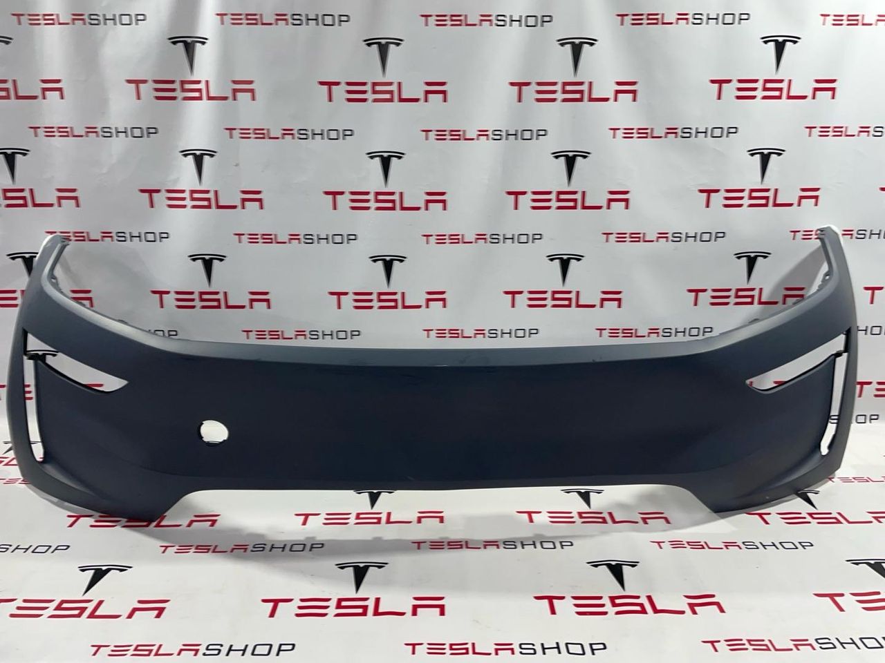 бампер передний Tesla Model Y 2 поколение 2026, 1932380-00-F, 1898735-00-F - фото №1