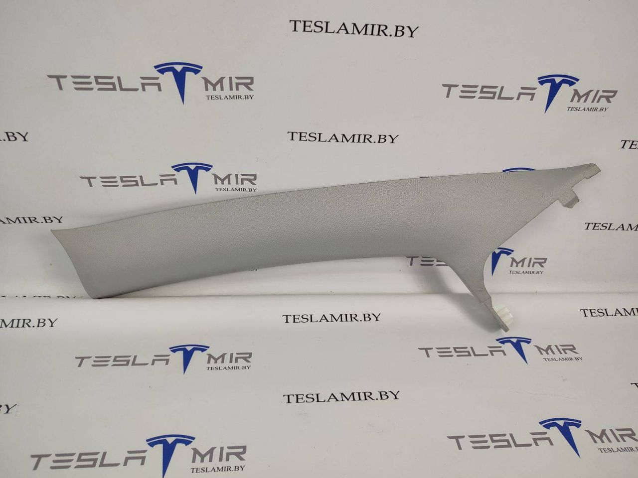 Накладка декоративная стойки А внутренняя левая верхняя Tesla Model 3 1 поколение 2021, 1086237-60 - фото №1