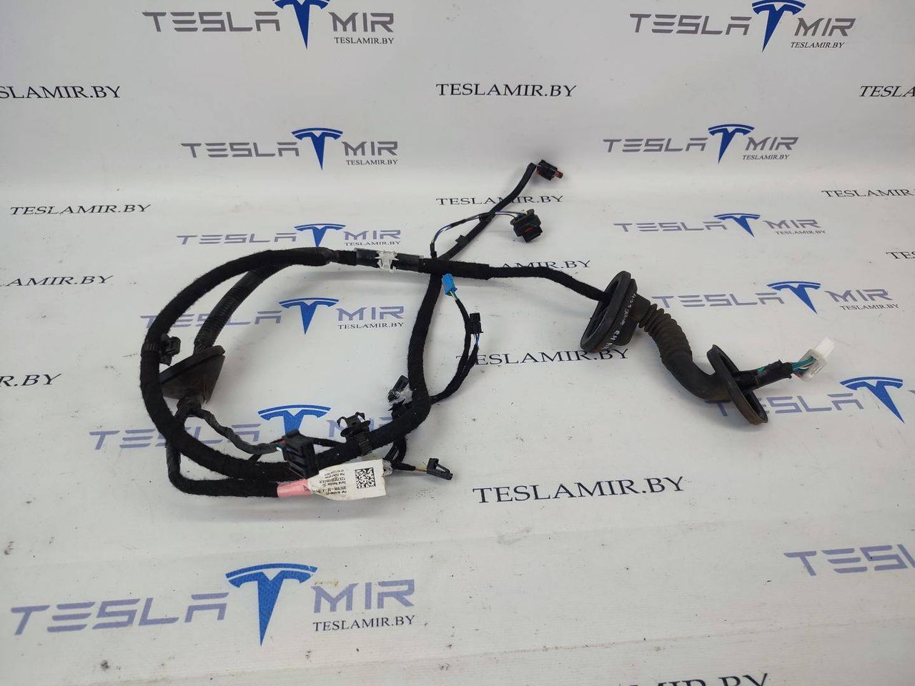 Электропроводка двери задняя правая Tesla Model 3 1 поколение 2020, 3067966-00 - фото №1