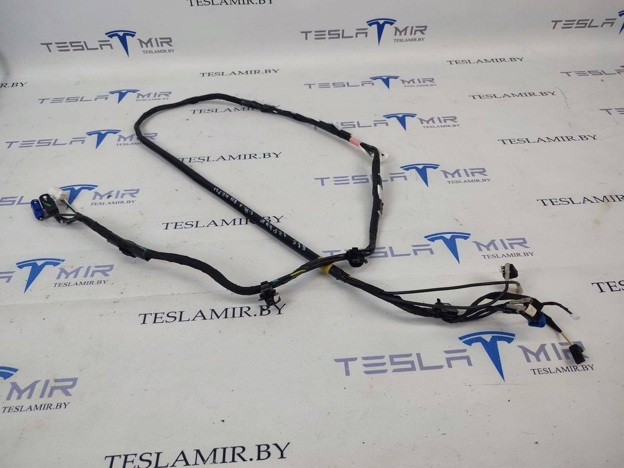 Электропроводка камеры и GPS модуля Tesla Model 3 1 поколение 2020, 1068787-00 - фото №1
