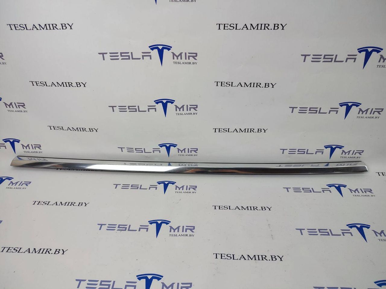 Молдинг двери (хром) задний левый Tesla Model 3 1 поколение 2020, 1080745-00, 1080745-01 - фото №1