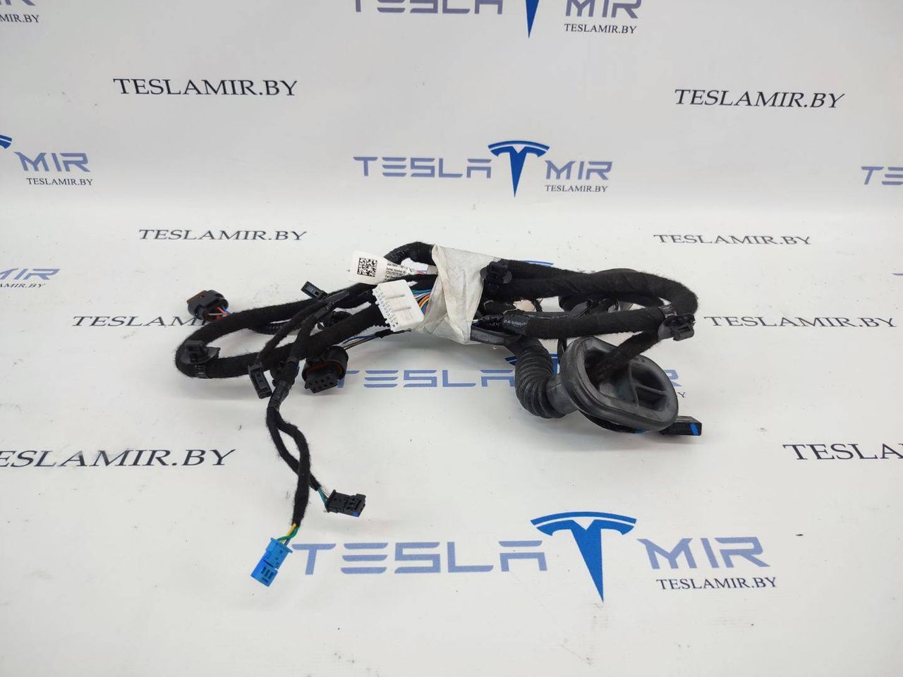 Электропроводка двери задняя правая Tesla Model 3 1 поколение 2020, 3067966-00 - фото №1