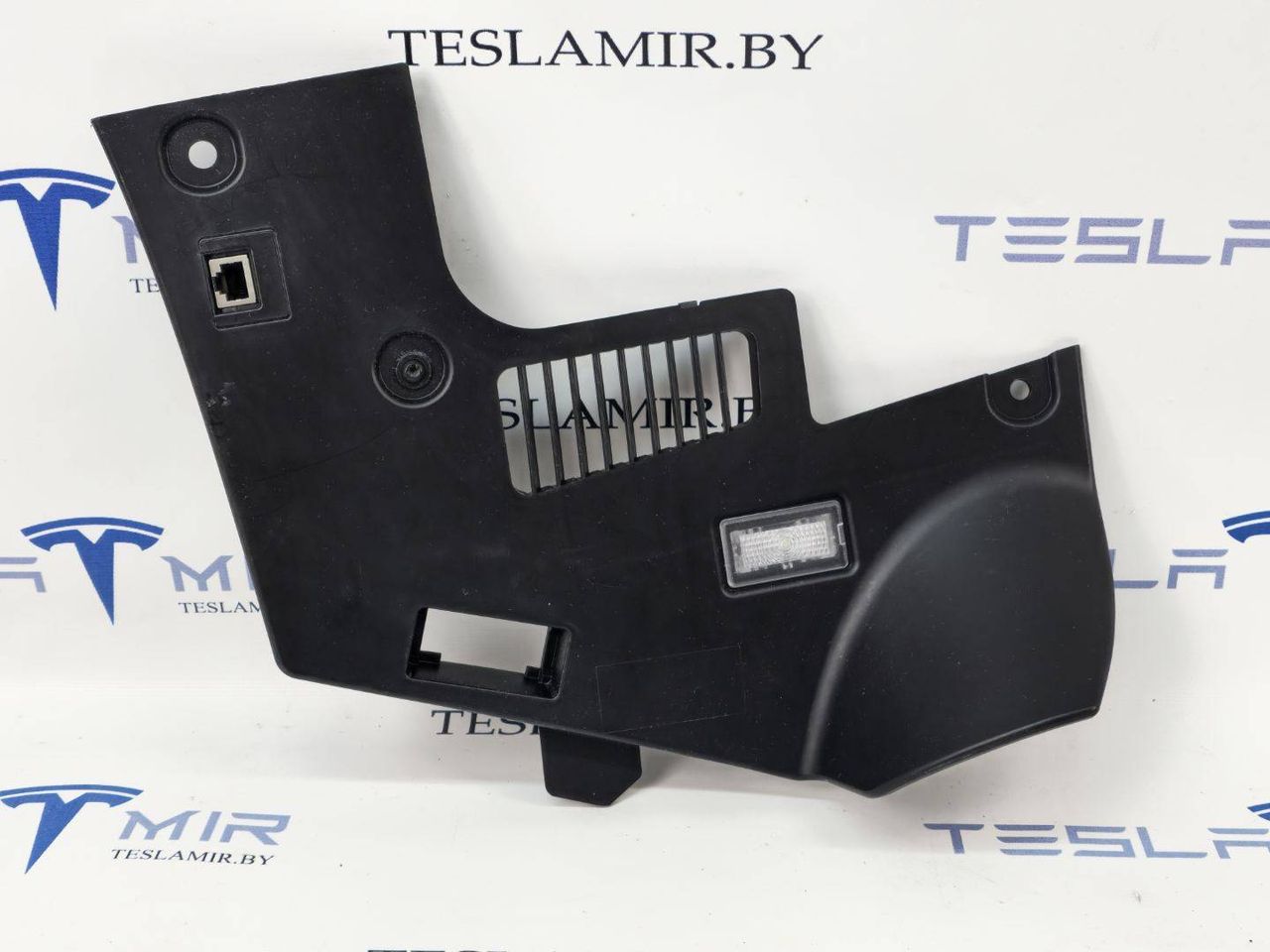 кожух (защита) рулевого механизма Tesla Model 3 1 поколение 2022, 1100579-00 - фото №1
