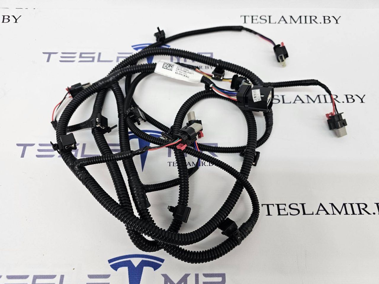 Электропроводка бампера заднего Tesla Model Y 1 поколение 2021, 1489046-00 - фото №1