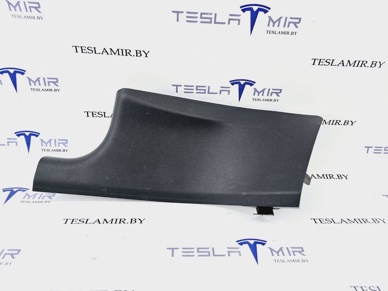 Накладка стойки С внутренняя левая нижняя Tesla Model Y 1 поколение 2021, 1494625-00, 1494670-00 - фото №1