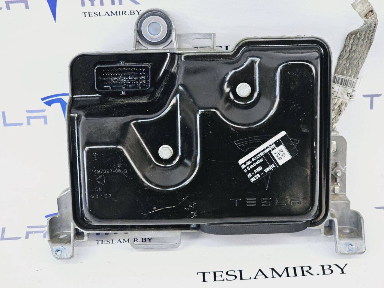 Блок управления BCM (бортовой сети) (Body Control Module) Боди Tesla Model Y 1 поколение 2021, 1497327-00, 1497319-00 - фото №1