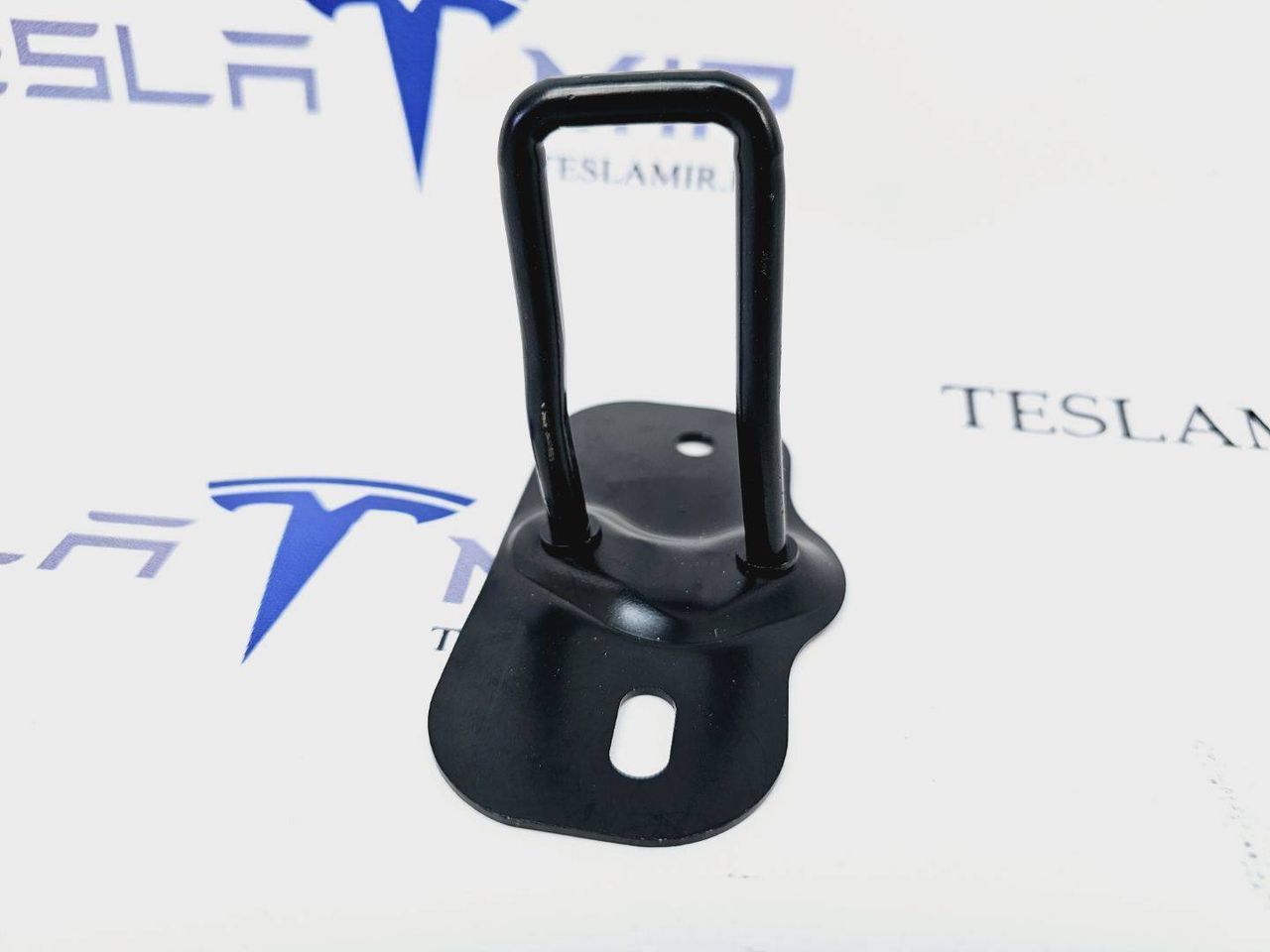 Петля (ригель) замка капота (одиночная) Tesla Model 3 1 поколение 2021, 1505712-00 - фото №1