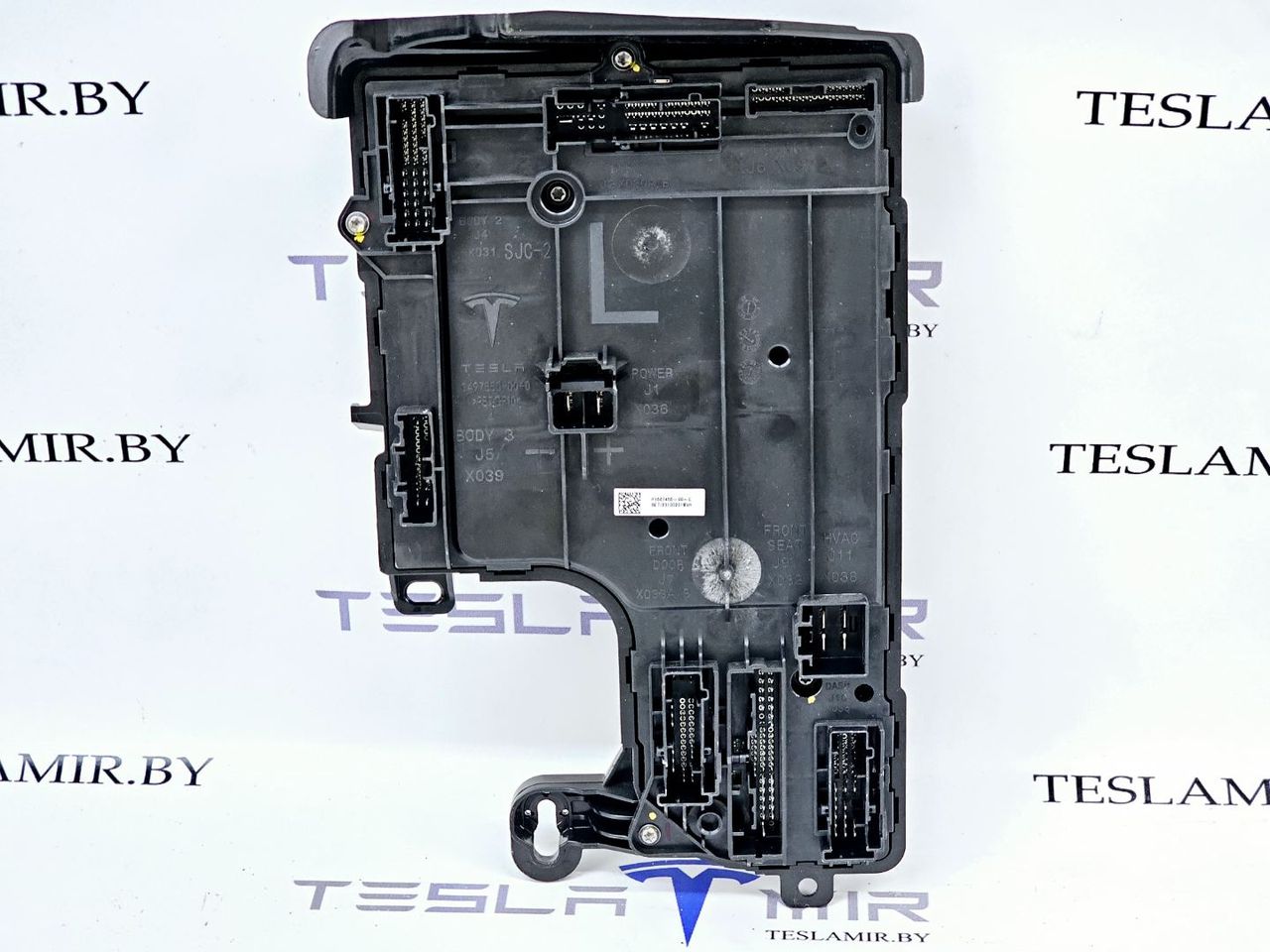 Блок управления BCM (бортовой сети) (Body Control Module) Боди Tesla Model 3 1 поколение 2023, 1567455-00, 1078673-90, 1078673-99, 1078673-32, 1497850-00, 1567359-00, 1567455-02 - фото №1