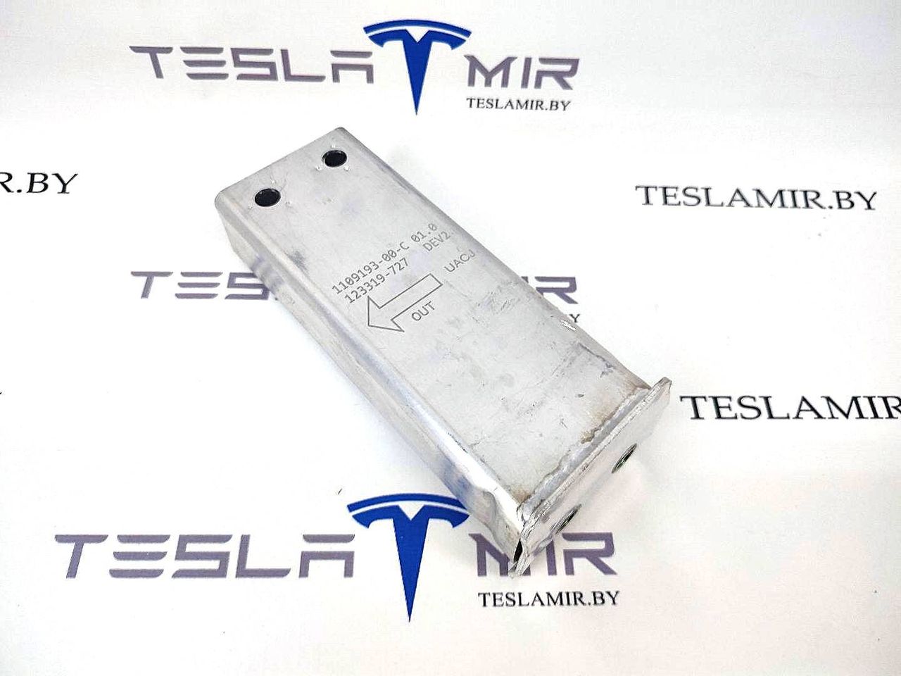 Кронштейн нижнего усилителя переднего бампера Tesla Model Y 1 поколение 2021, 1109193-00 - фото №1