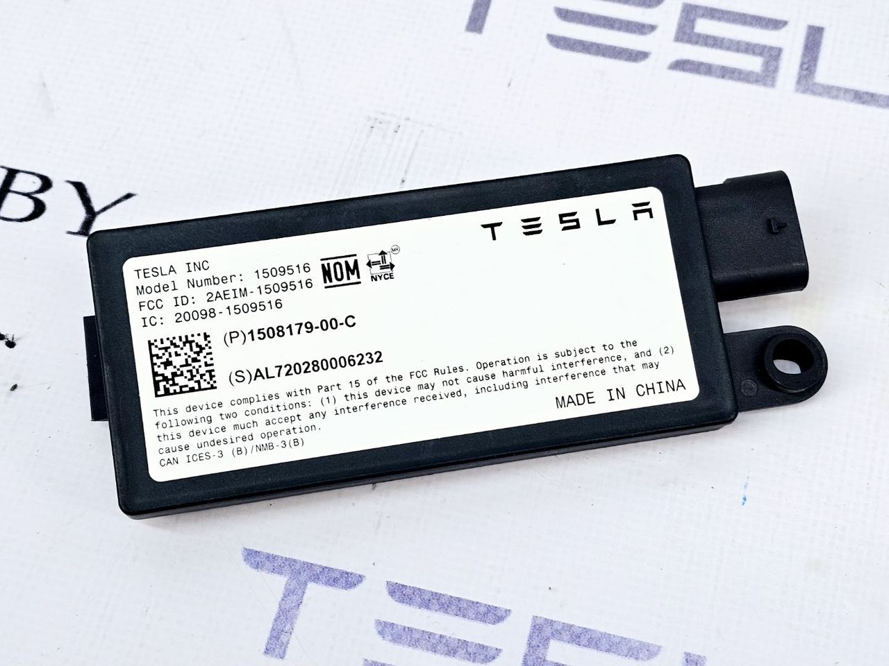 Bluetooth антенна Tesla Model Y 1 поколение 2021, 1508179-00 - фото №1