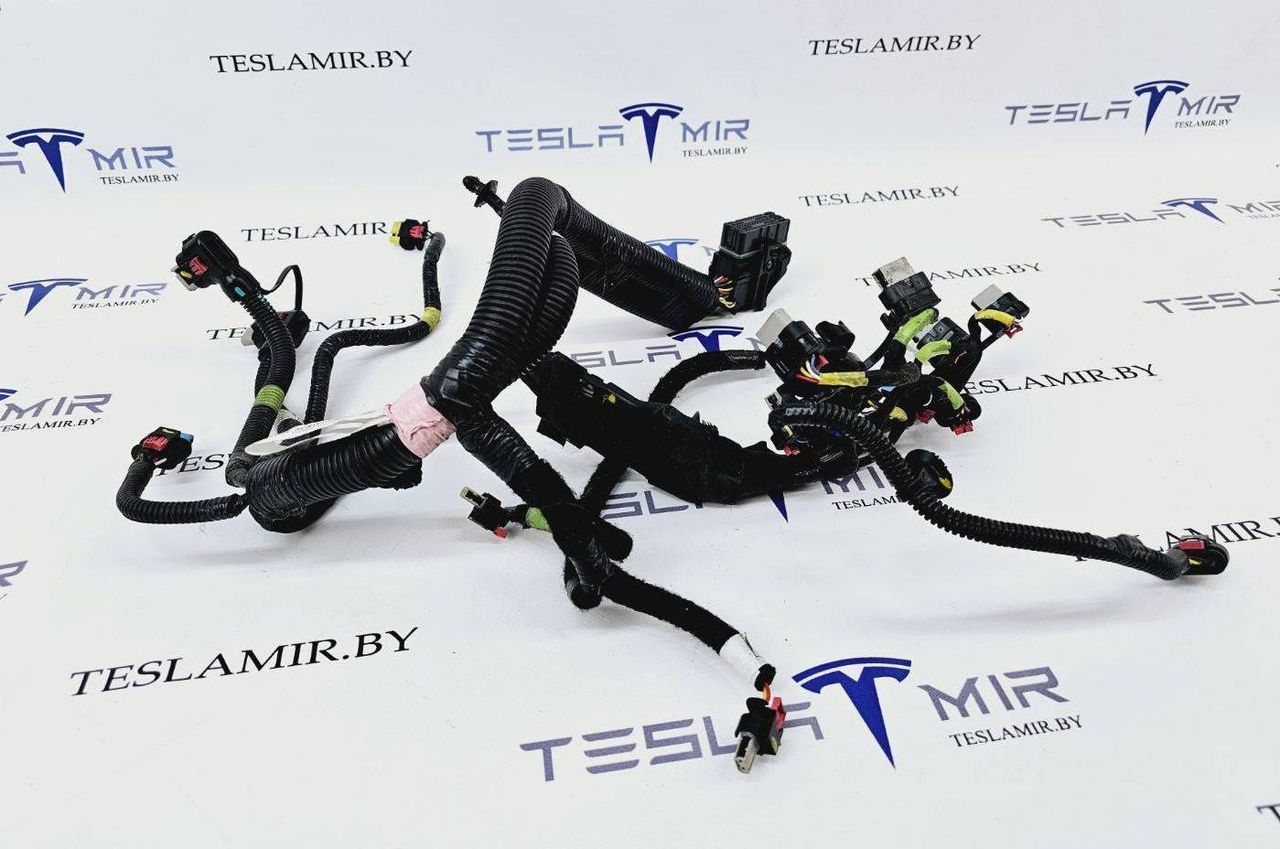 Электропроводка теплового насоса Tesla Model 3 1 поколение 2023, 2068767-00 - фото №1