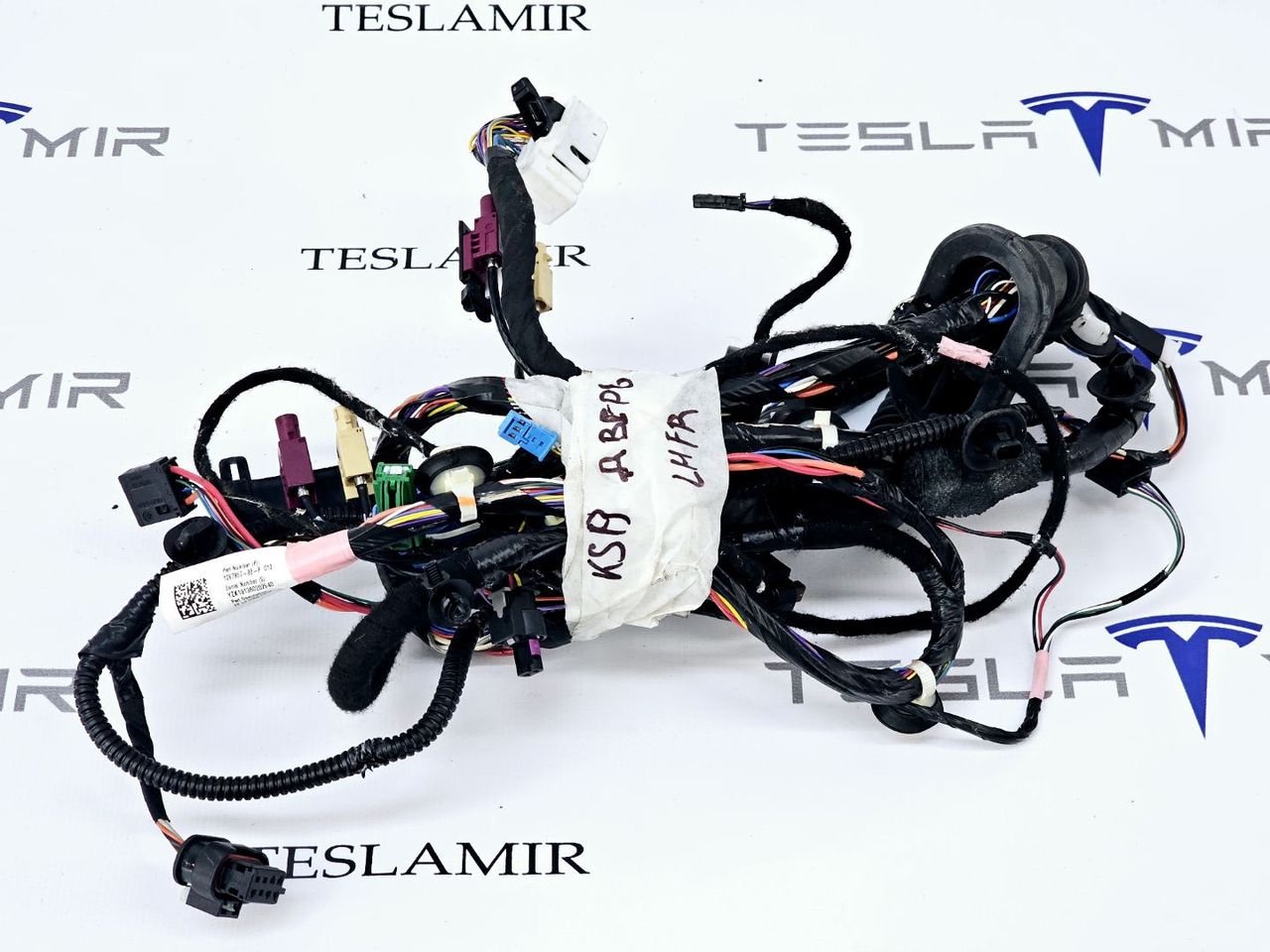 Электропроводка двери передняя левая Tesla Model 3 1 поколение 2019, 1067957-00 - фото №1