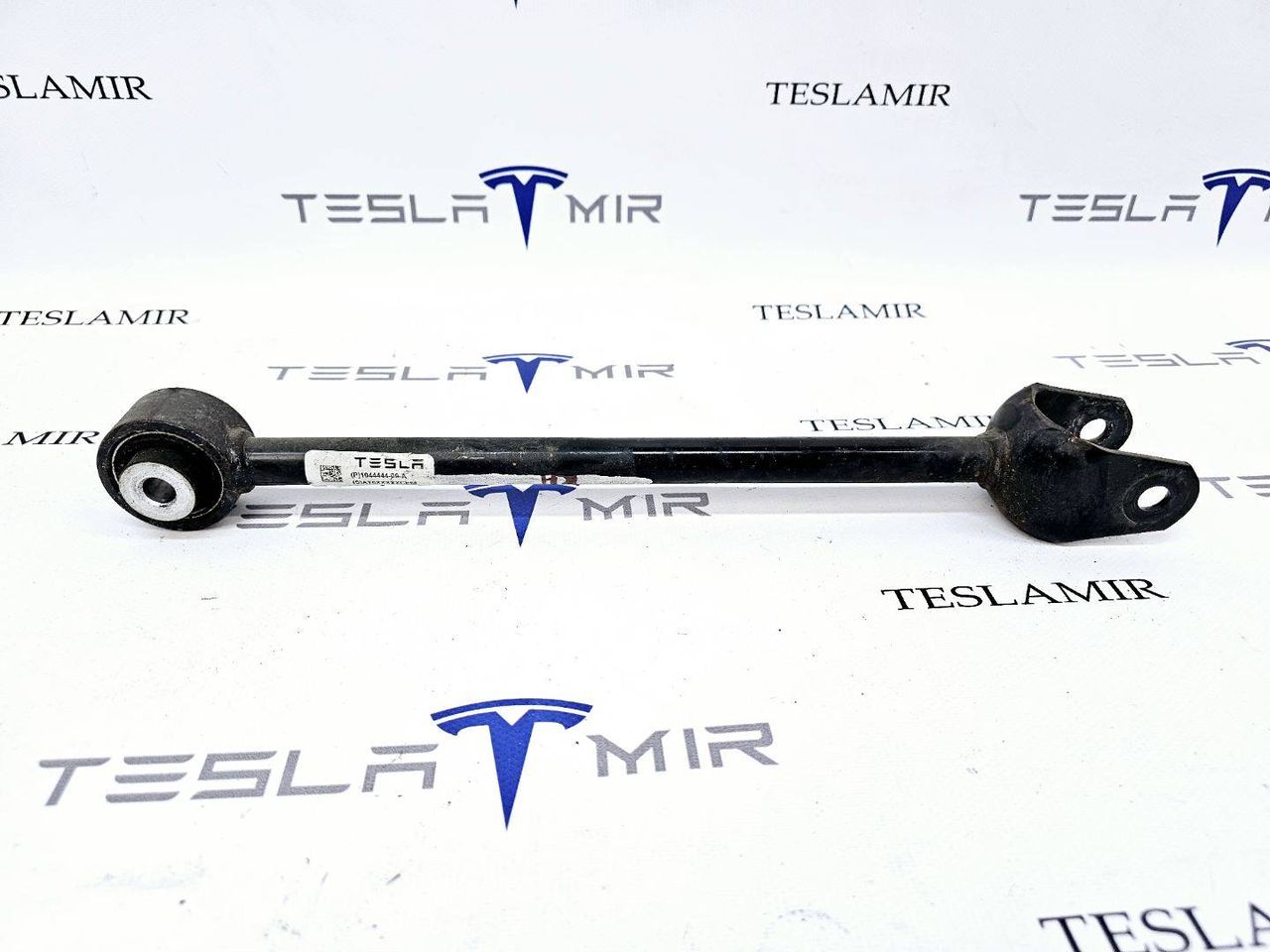 рычаг задний нижний Tesla Model 3 1 поколение 2019, 1044441-00, 1044444-00 - фото №1