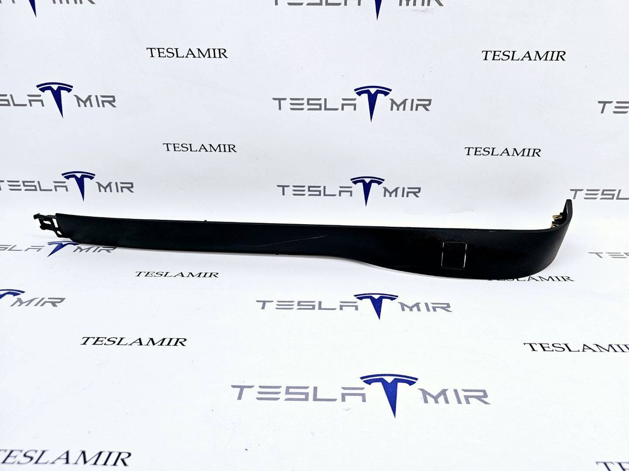обшивка багажника Tesla Model X 1 поколение 2018, 1073292-00, 1073305-00 - фото №1