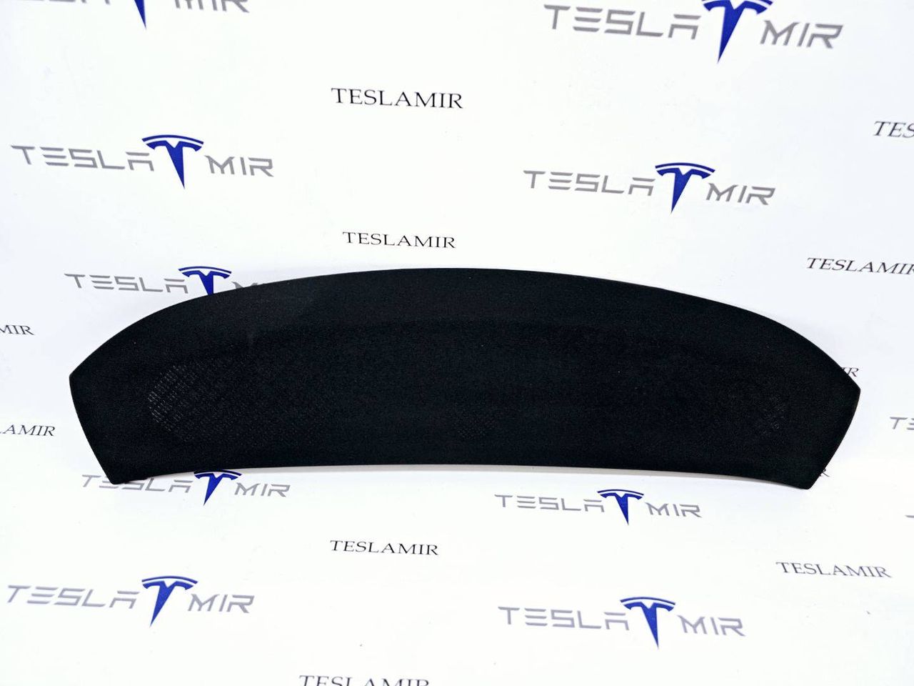 пластик Tesla Model X 1 поколение 2018, 1037908-00, 1037909-00 - фото №1