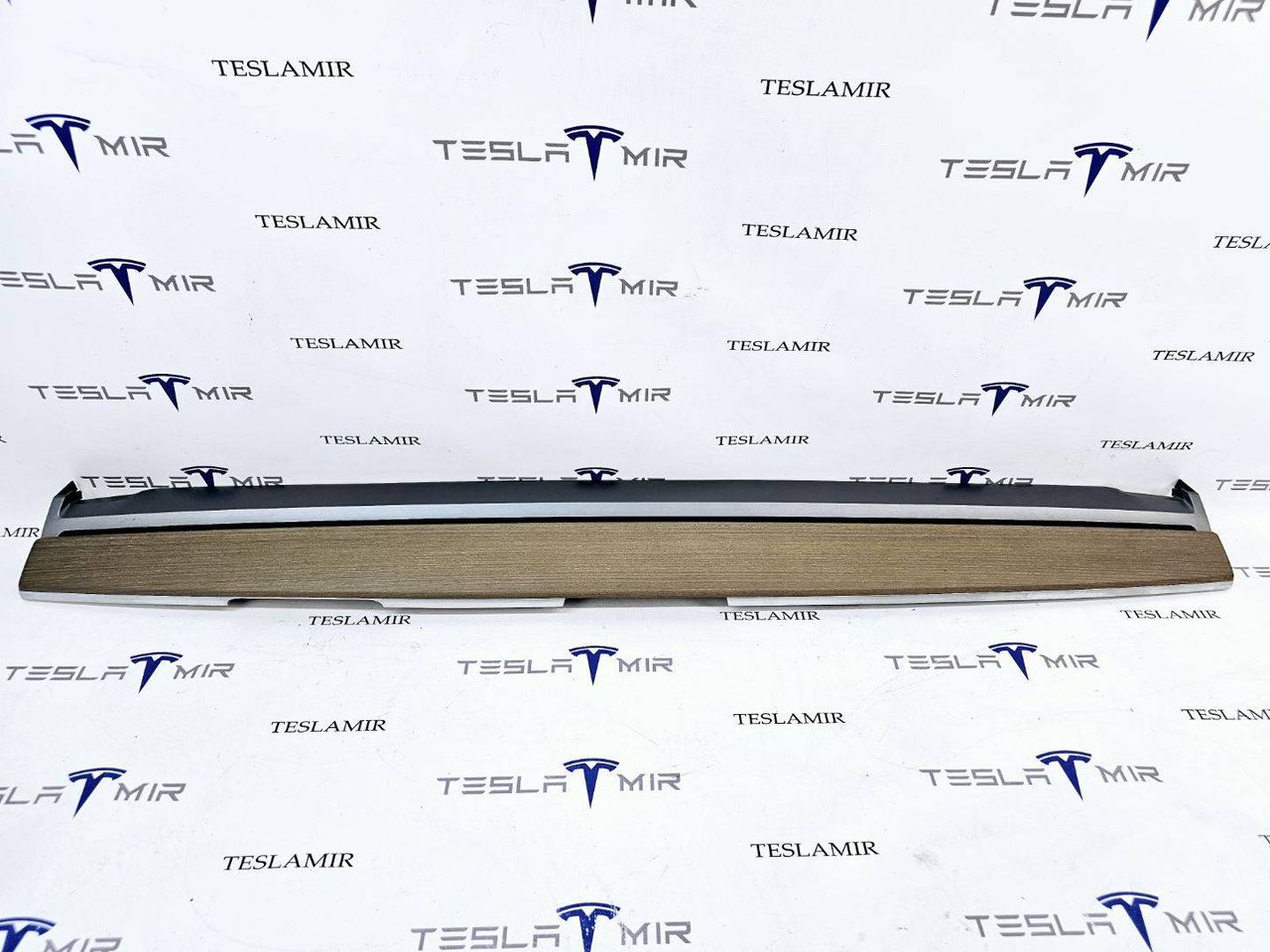 Декоративная накладка центральной консоли Tesla Model 3 1 поколение 2022, 1619569-00, 1091225-00, 1100567-00, 2019482-00, 2267326-00 - фото №1