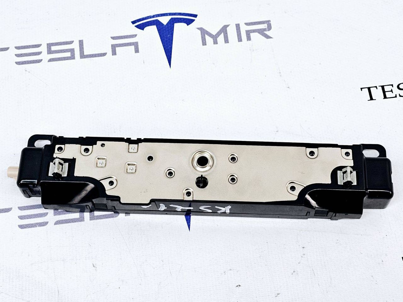 Антенна WI-FI Tesla Model 3 1 поколение 2022, 1585601-00 - фото №1