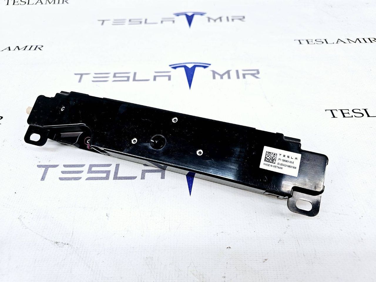 Антенна WI-FI Tesla Model 3 1 поколение 2022, 1585601-00 - фото №1