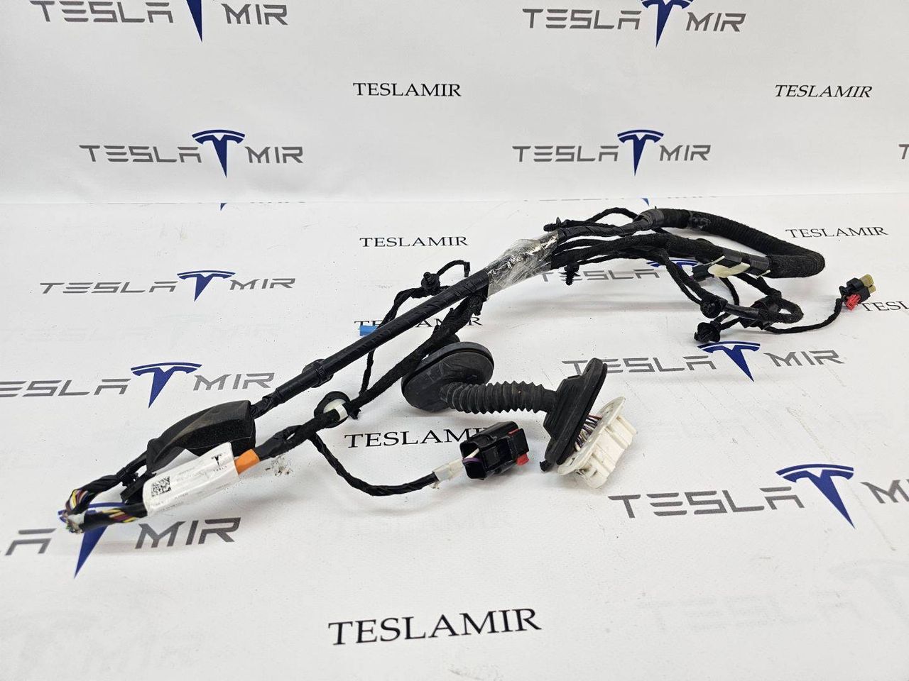 Электропроводка двери задняя правая Tesla Model Y 1 поколение 2022, 1489054-00 - фото №1