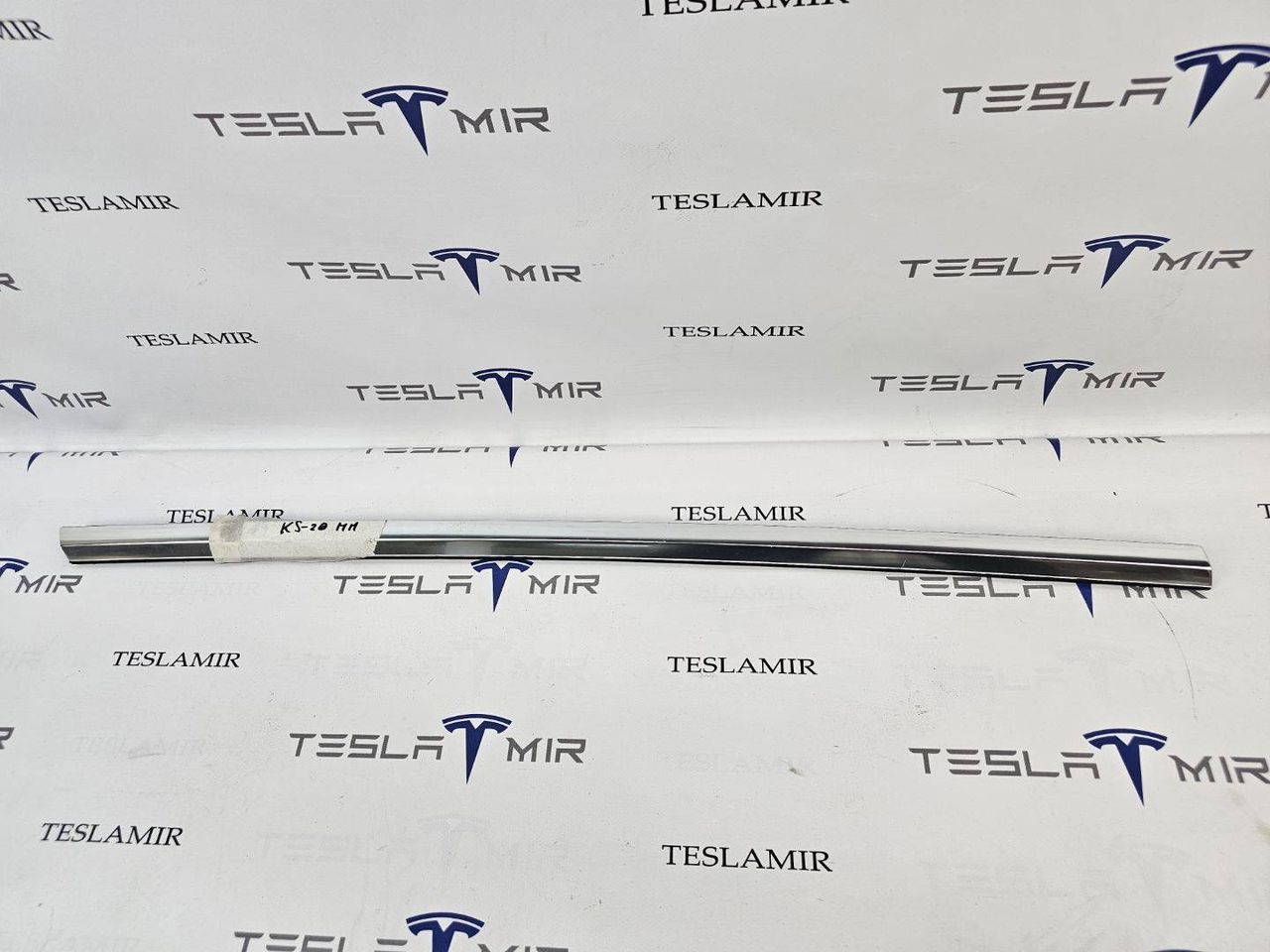 Молдинг двери (хром) передний правый Tesla Model 3 1 поколение 2019, 1080684-00, 1873572-00 - фото №1